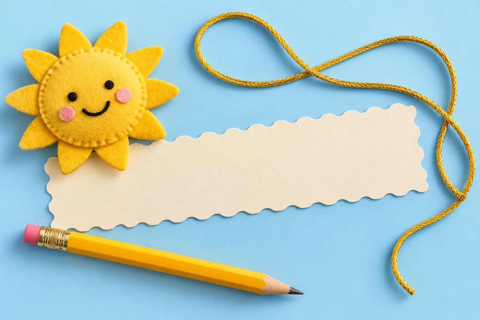 Handmade sun learning props with unprinted writing materials for a Ss story